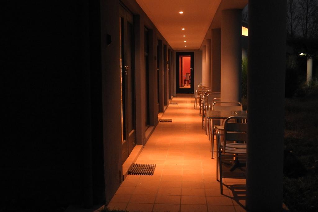 Willow Place Guest House ミッドラント エクステリア 写真