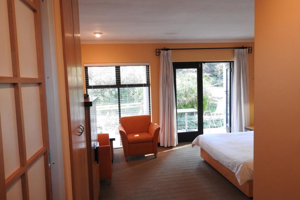 Willow Place Guest House ミッドラント エクステリア 写真